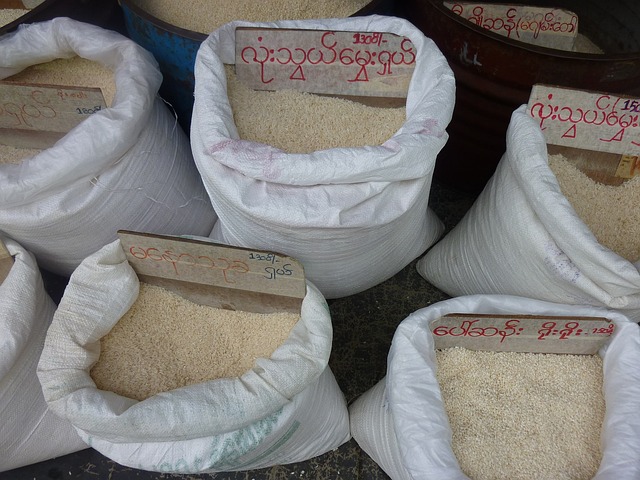 Myanmar ships 1,40,000 tones of rice to Bangladesh