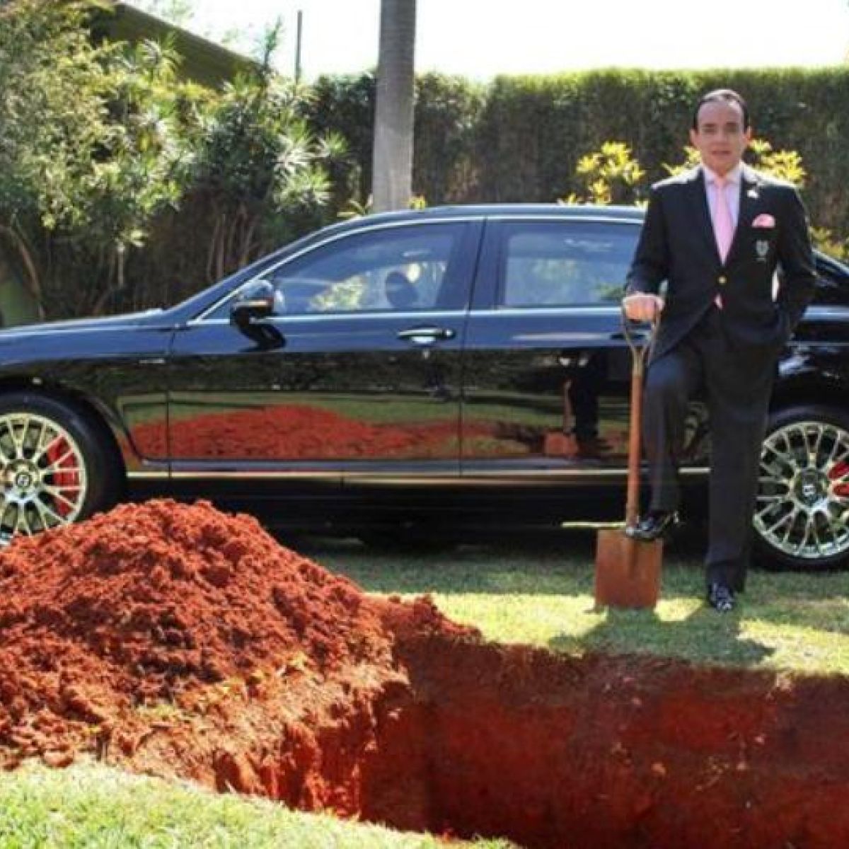 Brazilian billionaire want to bury his million-dollar Bentley