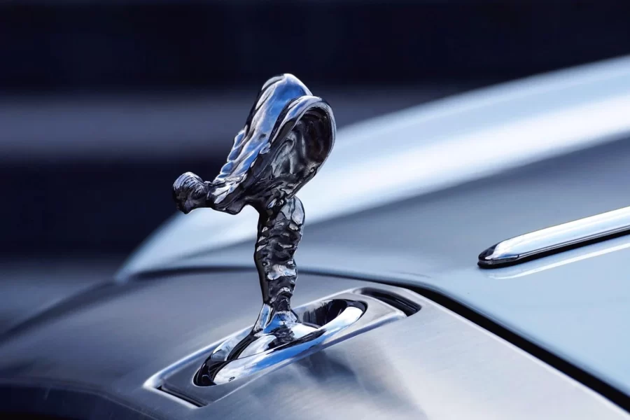Rolls Royce hits record-breaking sales