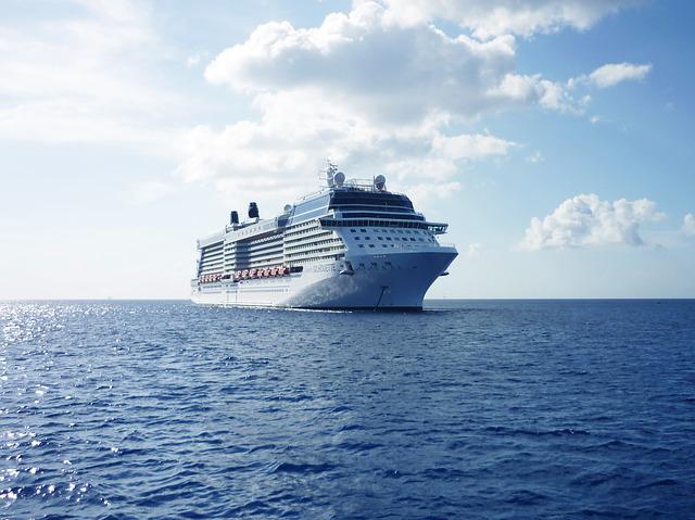 Cruise company offering full refund on Bermuda Triangle trip