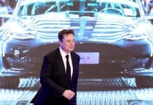Tesla's CEO cut 10% job and pause all hiring worldwide