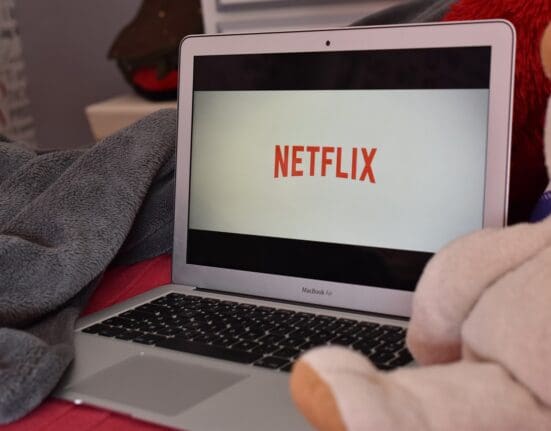 How to download netflix shows to watch offline on your mac