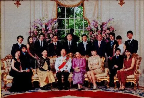 Chearavanont family - richest families in Asia