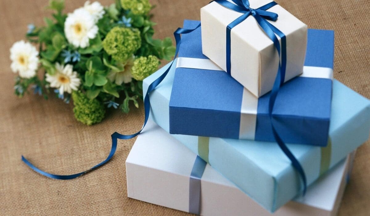 Wedding gifts for couple