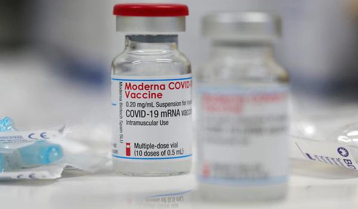 Moderna covid vaccine effective in eris variant