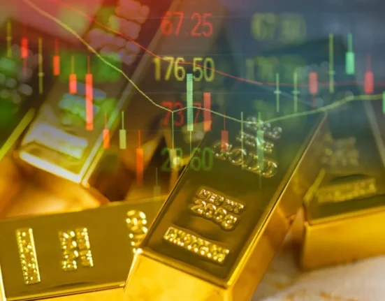 gold returns better than equities