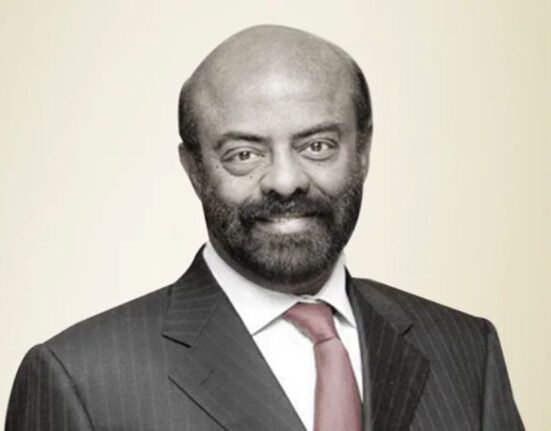 Shiv Nadar is the Richest Man in Delhi who donates Rs 5.6 crore every day In Charity