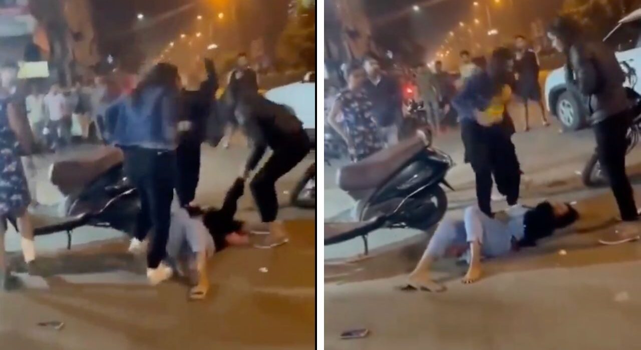 Four women beat a girl mercilessly with belt in Indore - The reason will shock you