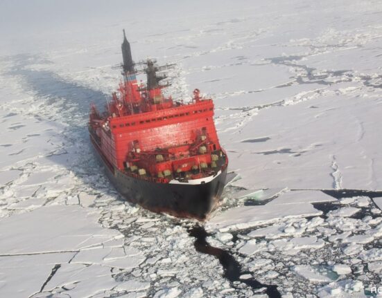 Russia Chooses India to Build Non-Nuclear Icebreakers Over China