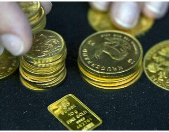 Is it the right time to invest in gold in India? A guide based on current gold rates