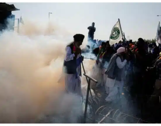 Farmers injured, face tear gas from Haryana Police during Delhi Chalo March