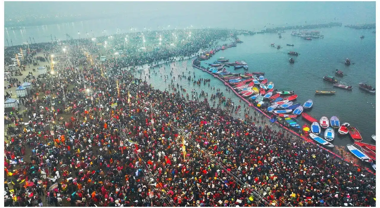 Maha Kumbh Mela 2025 begins: More than 45 crore devotees from different countries join