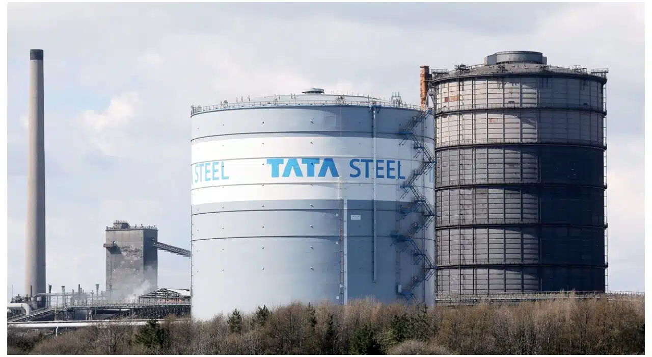 Shares of Tata Steel Ltd hit a 52-week low but show signs of recovery