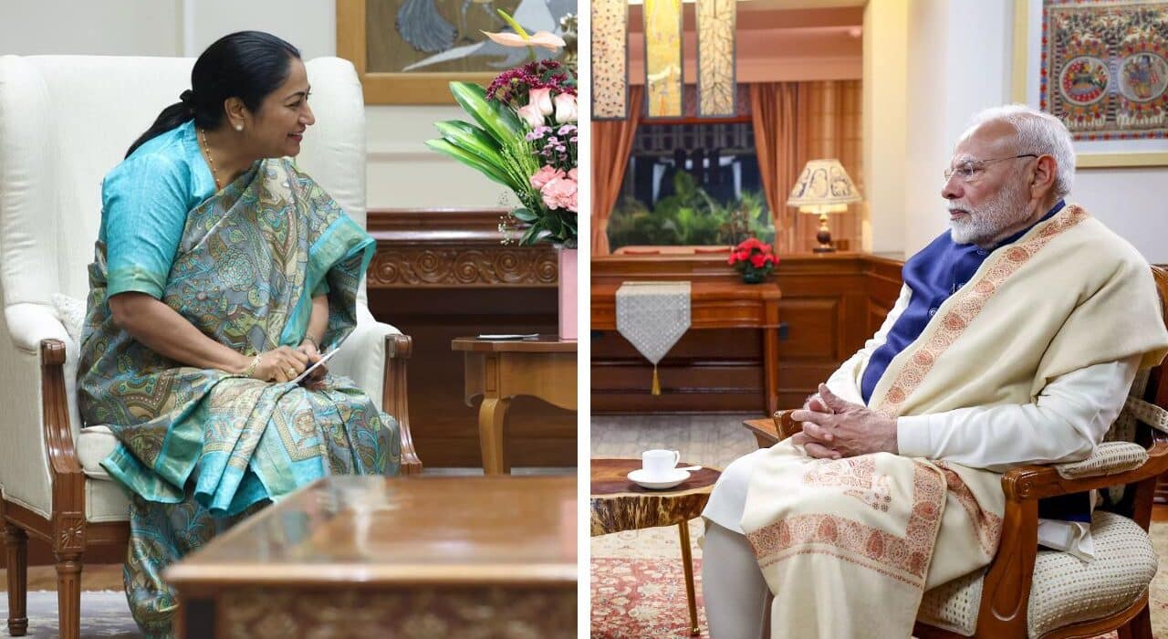 Delhi New CM Rekha Gupta meets PM Modi Today to discuss Delhi's development