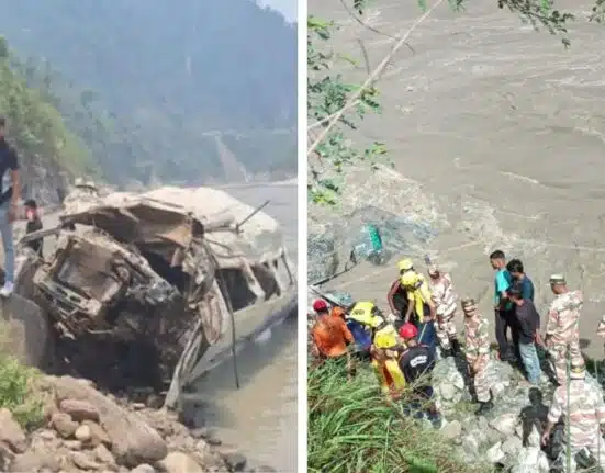 Uttarakhand Bus Accident: 18 Passenger Bus falls into Alaknanda River, 1 Dead, Other Missing