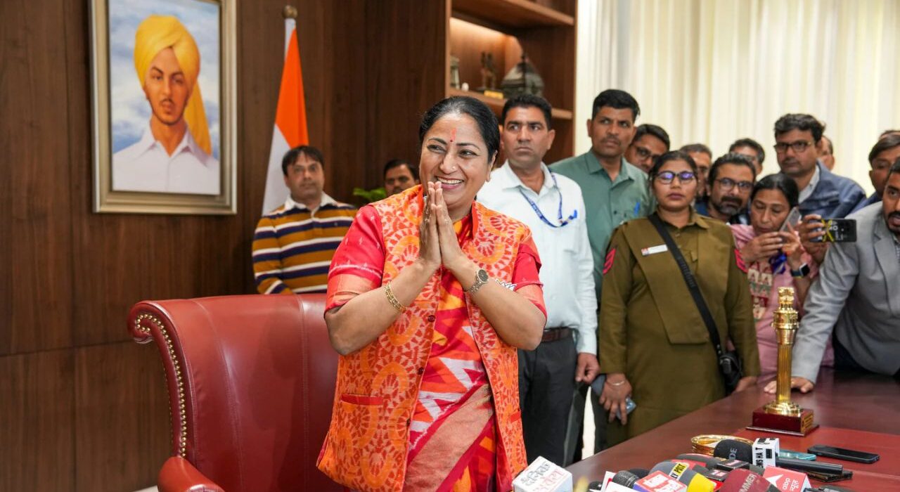 Delhi Govt Noted 4,000 to 5,000 Cases Backlog: CM Rekha Gupta Orders litigation audits
