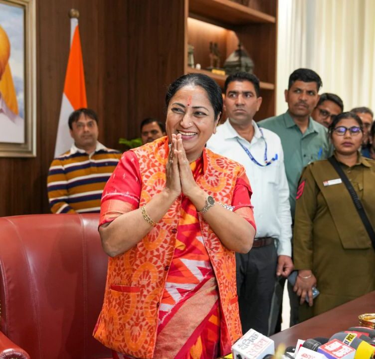 Delhi Govt Noted 4,000 to 5,000 Cases Backlog: CM Rekha Gupta Orders litigation audits