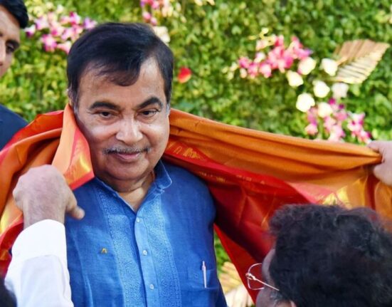 Nitin Gadkari Address Program in Nagpur: Says, One Who Can Fool Is The Best Leader