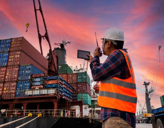 Benefits and Drawbacks of Going to Trial in a Maritime Injury Case