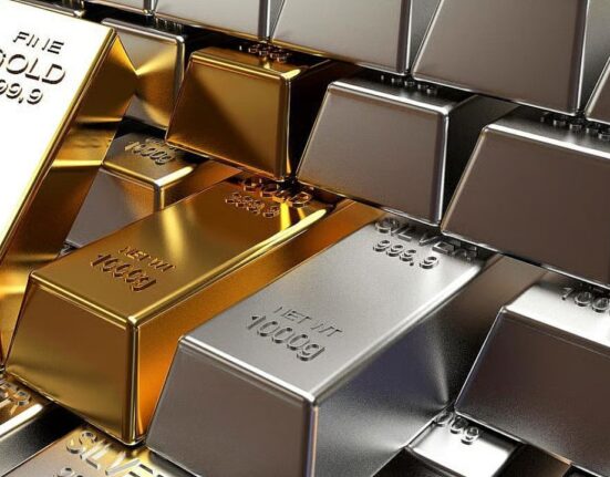 Gold Soars to Record ₹1.75 Lakh, Silver Breaks ₹4 Lakh Barrier