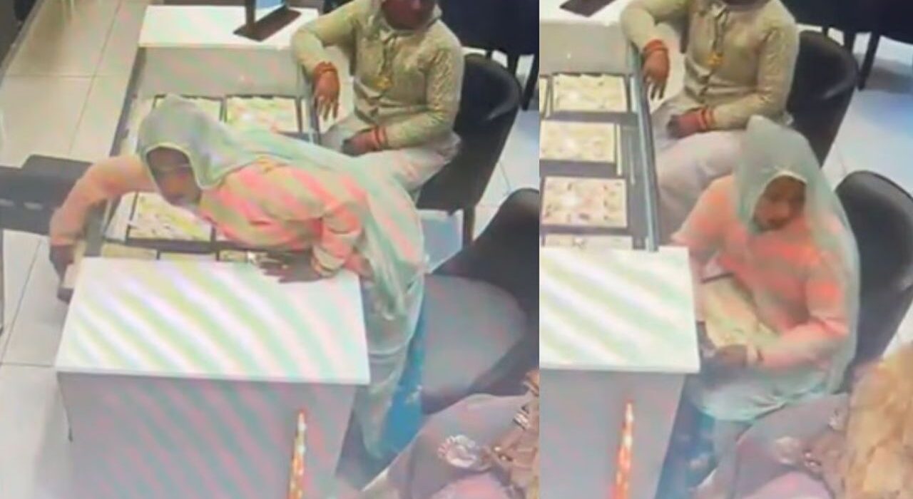 Two Lady thieves and stole ₹14 lakh jewellery from Kalyan Jewellers in Prayagraj