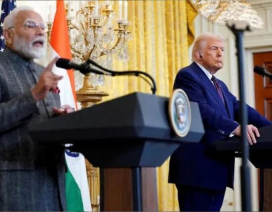 Trump Warns India of Higher Tariffs Over Russian Oil Purchases