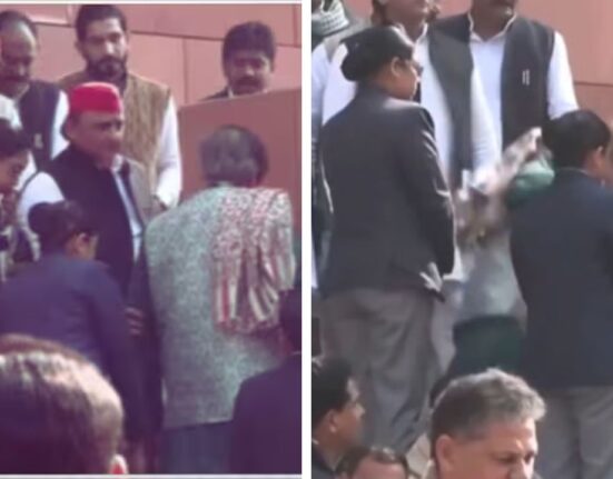 Akhilesh Yadav Helps Shashi Tharoor After Parliament Stairs Slip