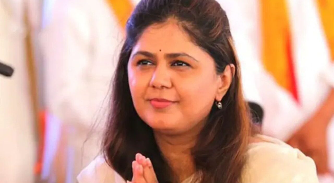 IAS Officer Suspend for Missing Meeting Convened by Maharashtra Minister