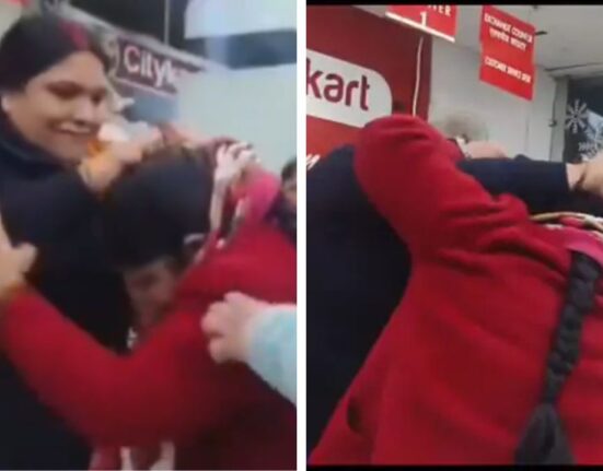 Wife Catches Husband with Girlfriend at Mall in Sonbhadra Mall