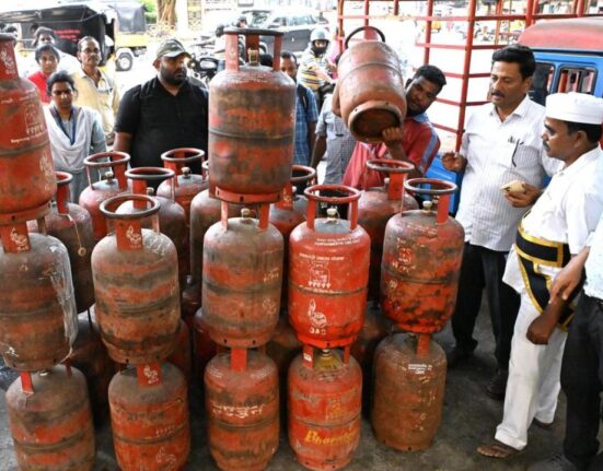 100 LPG cylinders seized from black market sellers in Patiala