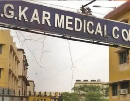 Man Dies Trapped in Kolkata Hospital Elevator for Over an Hour