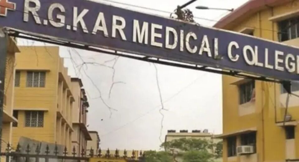 Man Dies Trapped in Kolkata Hospital Elevator for Over an Hour