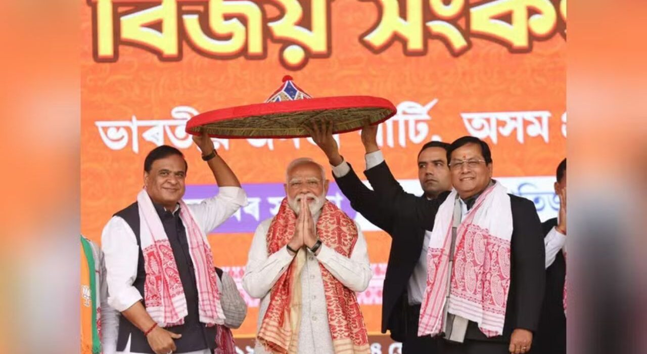 Modi Launches Rs 47,600 Crore Projects in Assam, Grants Land Rights to Tea Workers