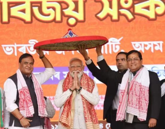 Modi Launches Rs 47,600 Crore Projects in Assam, Grants Land Rights to Tea Workers