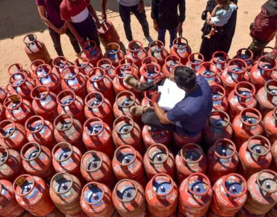 Mundka LPG Hoarding Exposed: Delhi Police Seize 610 Cylinders in Major Crackdown