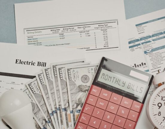 Practical Ways to Reduce Your Monthly Household Bills and Grow Your Savings