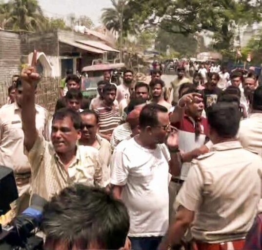 Clashes and Polling Disruptions Mar West Bengal Election First Phase