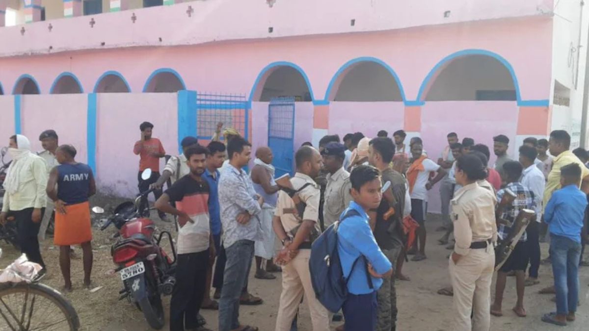 Five Teachers Suspended After Suspected Beef Found in Bihar School