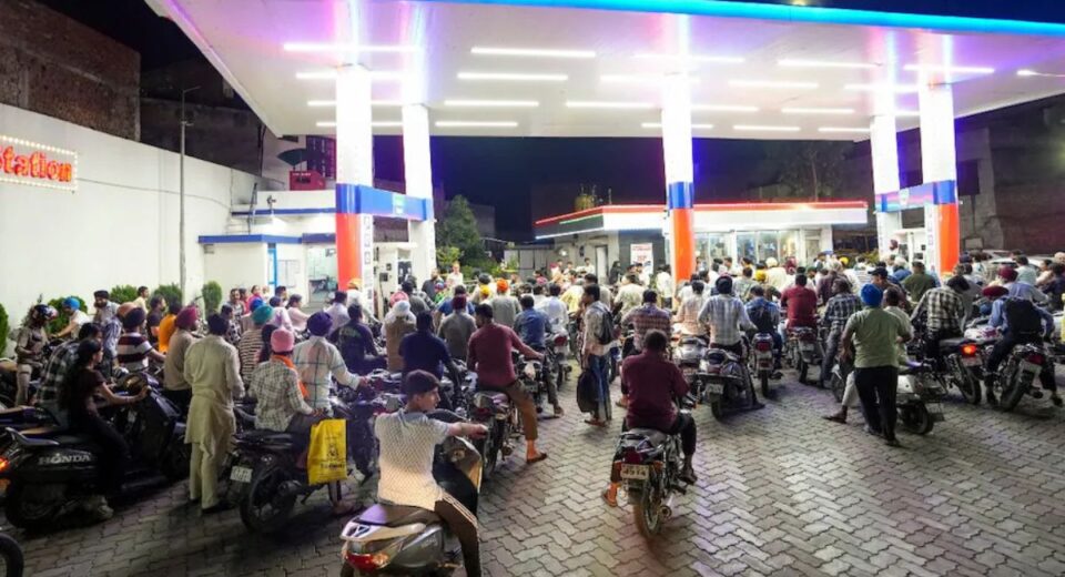 India Petrol Prices May Rise ₹25-28 After Elections End