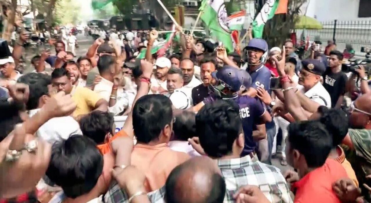 TMC Accuses BJP of Flooding Voter Forms from Outside Bengal