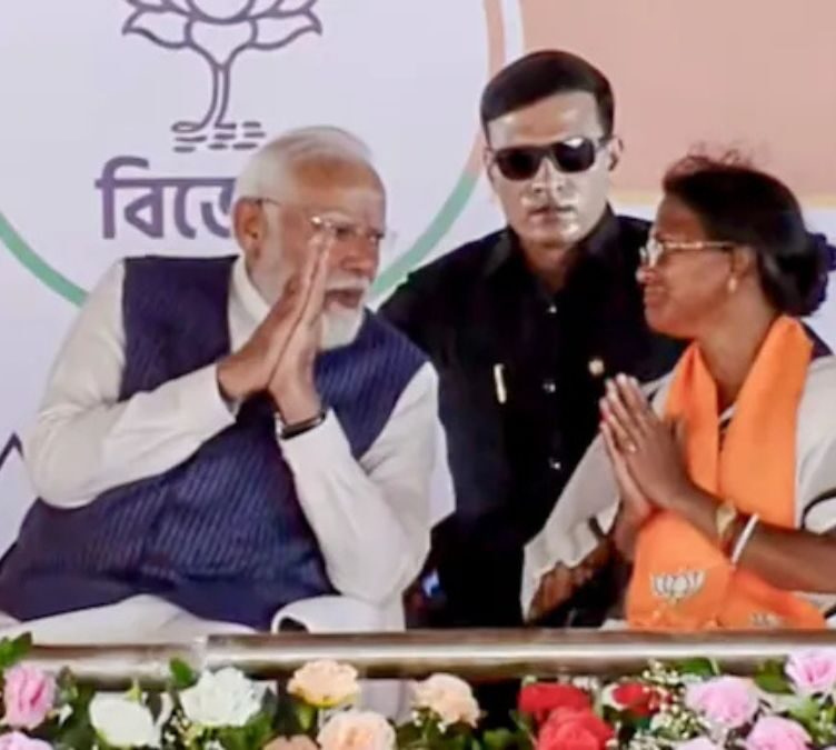 TMC Took Away Her Daughter”: Modi at Rally with Mamata Banerjee in Focus Over RG Kar Case