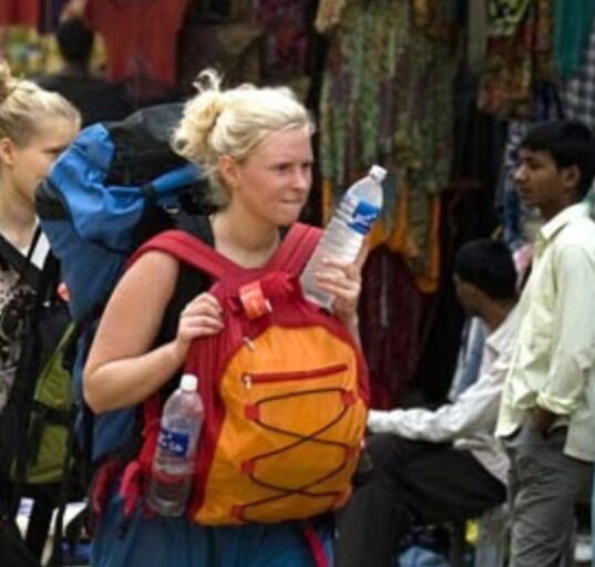 Three foreign women in Delhi harassed by a man fight back and chase him while bystanders watch