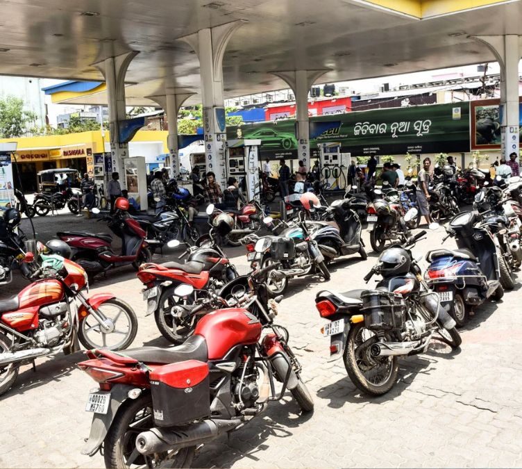 India Hikes Petrol and Diesel Prices for Third Time in Eight Days Amid Fuel Cost Pressure