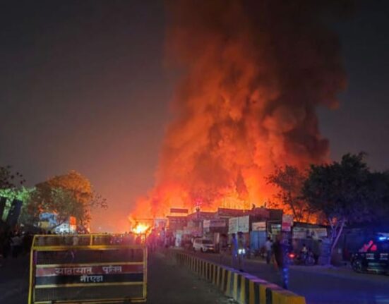 Massive Fire Guts Delhi Furniture Market Amid Locals' Stone-Pelting Frustration