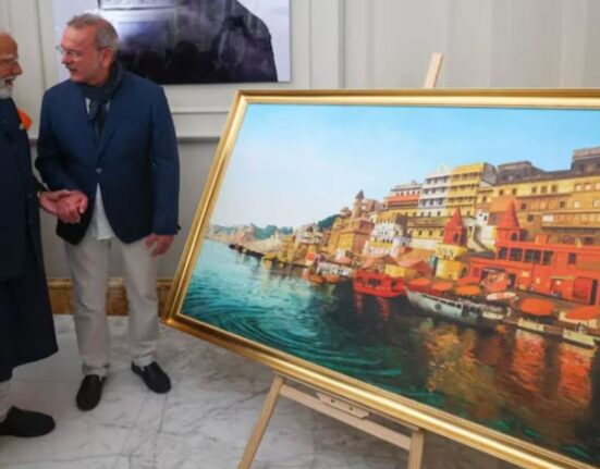 Modi Receives Varanasi Painting Gift from Italian Artist in Rome