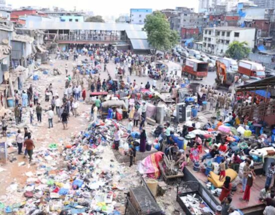 Mumbai Railway Demolishes Slum Encroachments Near Bandra to Expand Station