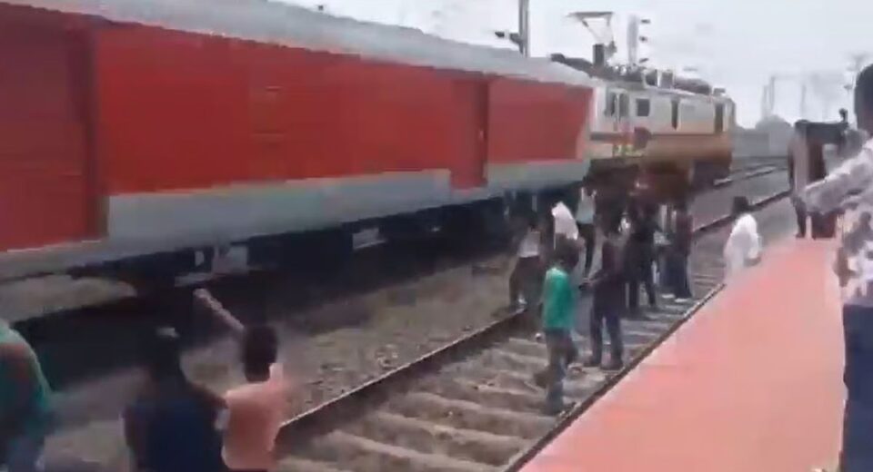 Passengers Pelt Stones at Poorva Express After Their Train Stalls