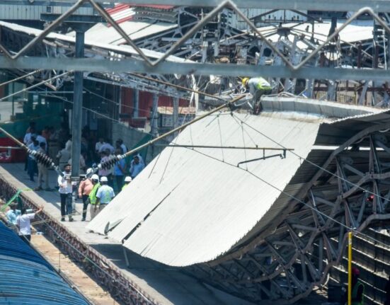 Tin Shed Collapse at Lucknow Charbagh Station Injures Three