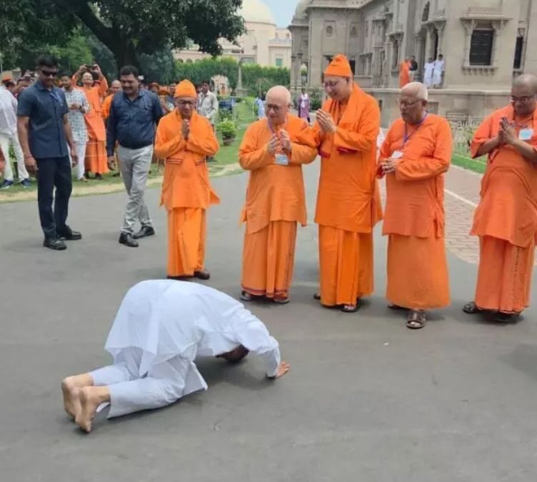 West Bengal CM Suvendu Adhikari Visits Belur Math and Meets Central Leaders